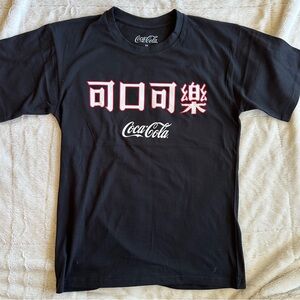 NWOT Coca Cola Graphic Tee with Chinese/Kanji Logo, M